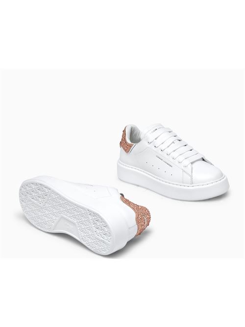 sneakers crime london | 2870910
